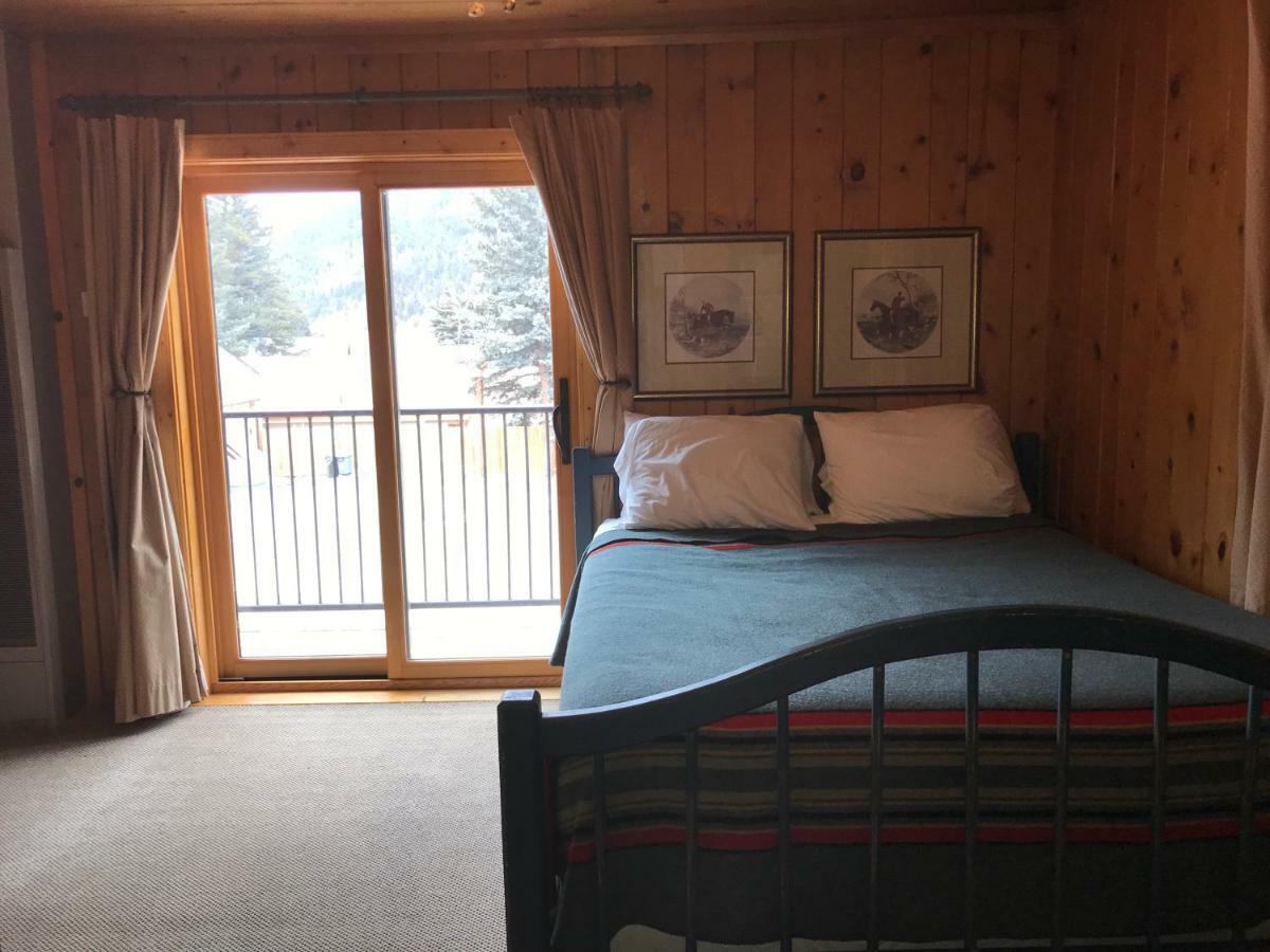 The Lodge At Red River Exteriör bild
